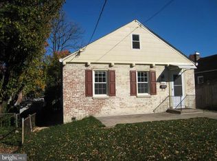 817 S Ode St, Arlington, VA 22204