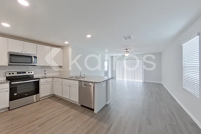 8590 SW 44th Ct — Photo 4