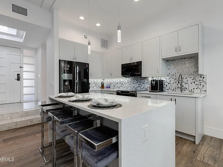 2802 E Camino Acequia Dr #7 — Photo 7