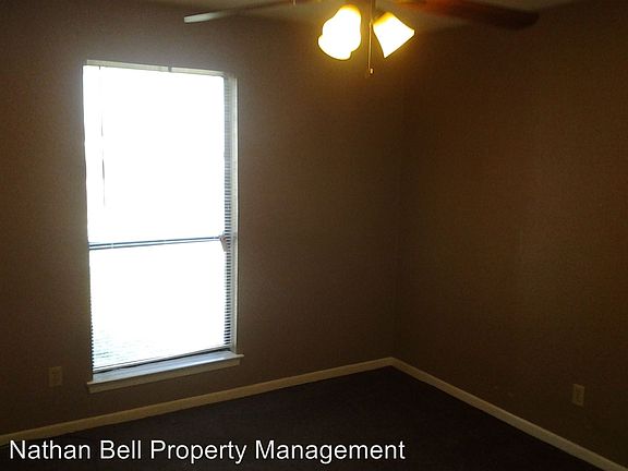 3rd image of 2612 Beverly Dr