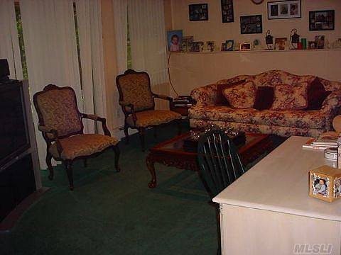 4th image of 2 Rose Ct