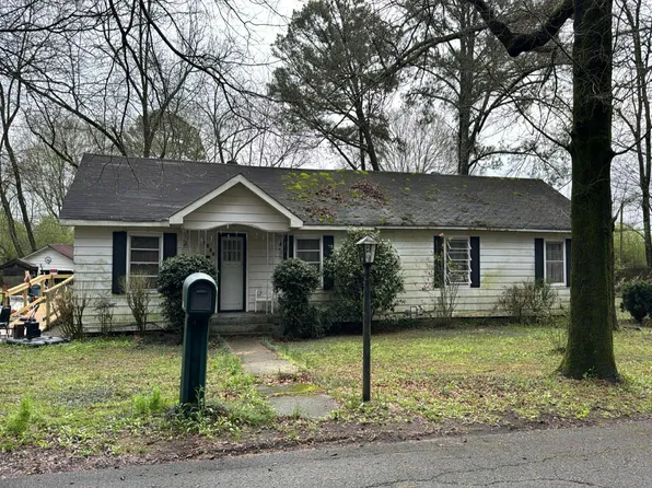 1913 Sadlertown Rd SE, Bessemer, AL 35022