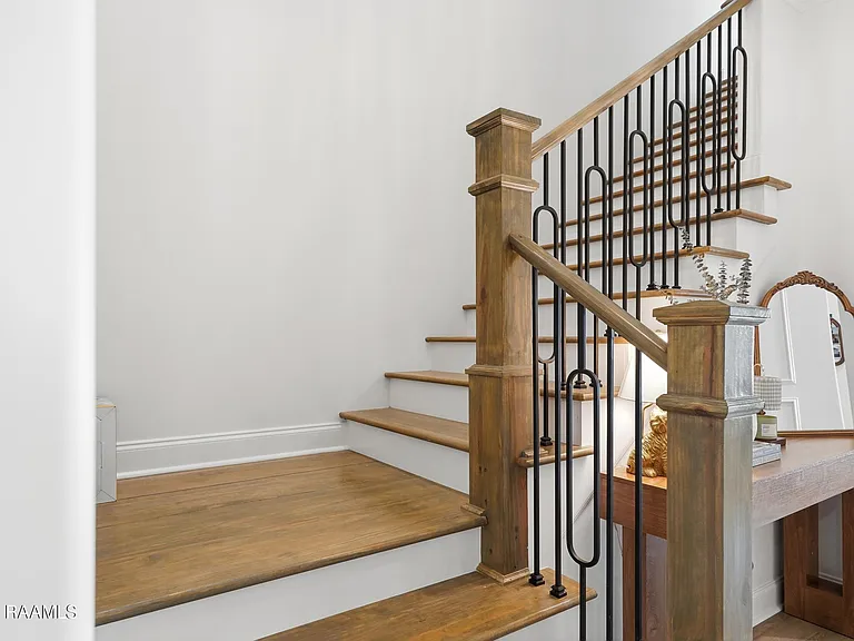 210 Amsterdam Ave — Photo 23