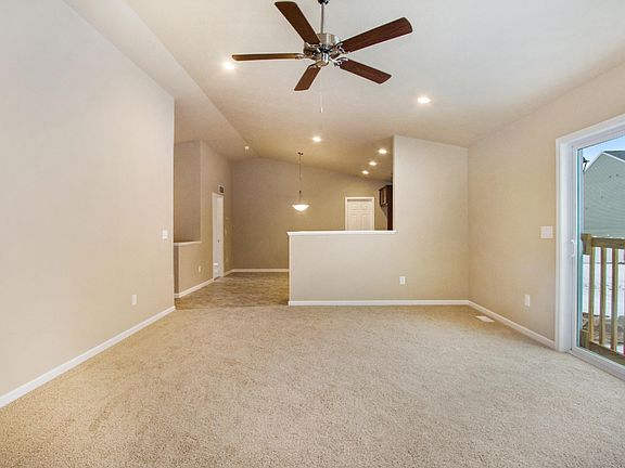 4th image of 2719 Plover Dr