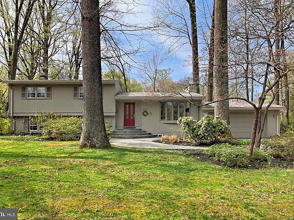 2nd image of 6357 Crosswoods Dr