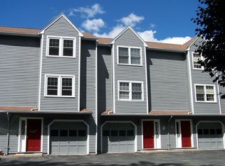 25 Juniper St #22, Lowell, MA 01852