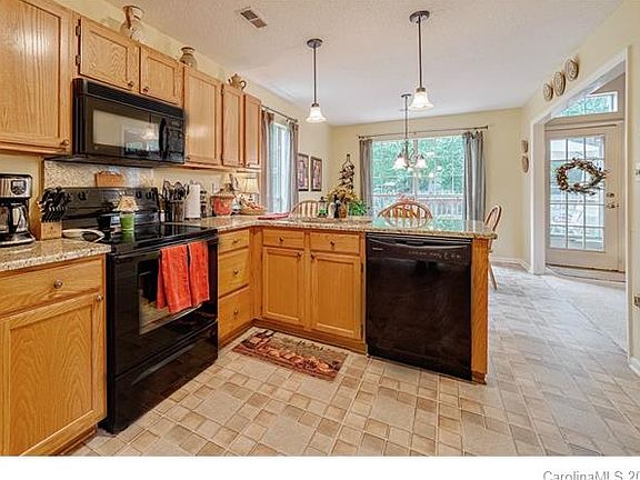 5th image of 13307 Harvest Point Dr
