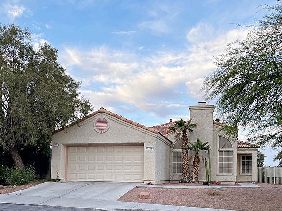 2nd image of 3328 Queens Canyon Dr