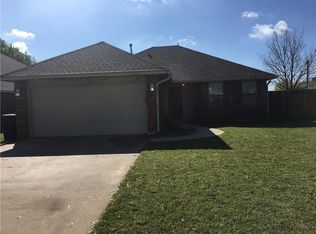 816 Arnold Ave, Moore, OK 73160