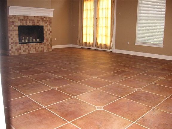 5th image of 4540 Westbriar Ln