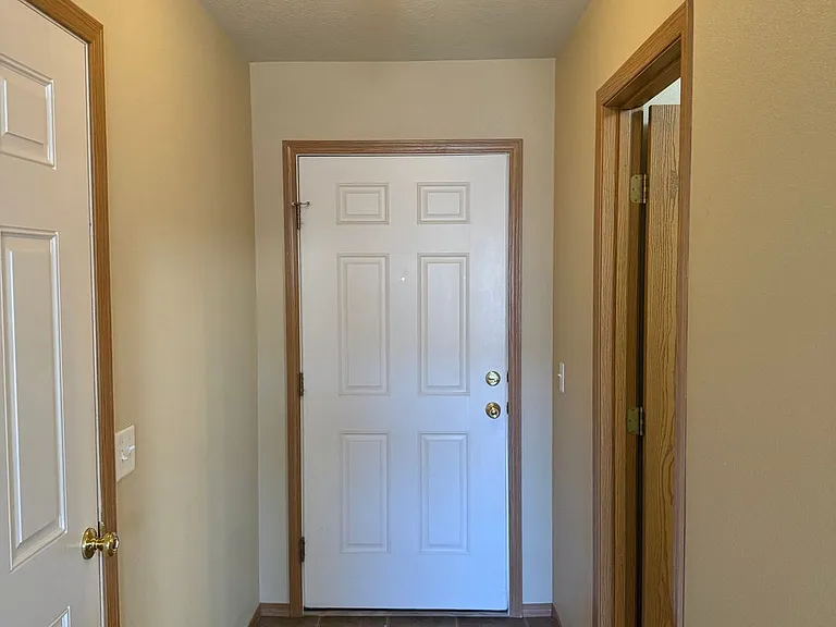 1152 S Canton Ave — Photo 2