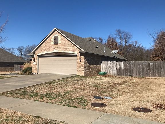 2nd image of 3672 W Mountain View Dr