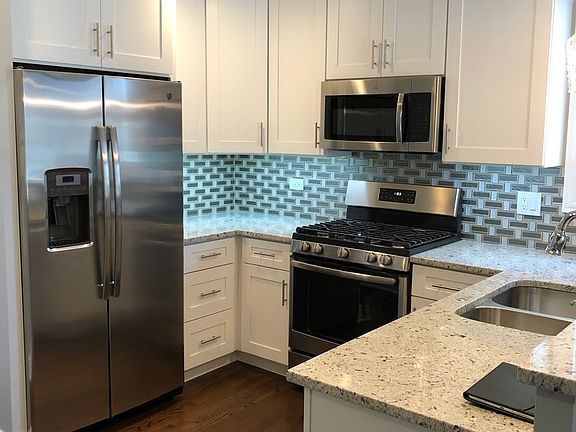 3rd image of 4038 Kolze Ave