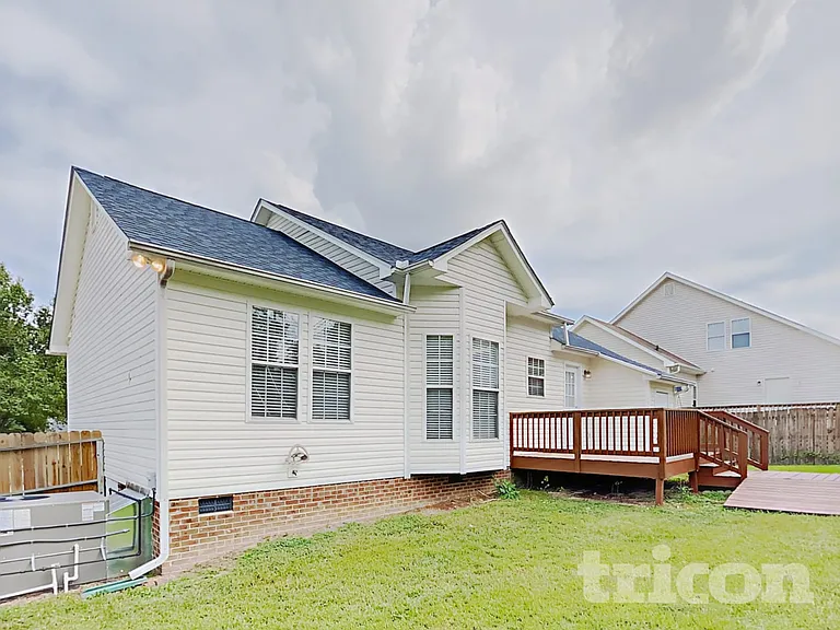 305 Aqua Marine Ln — Photo 15