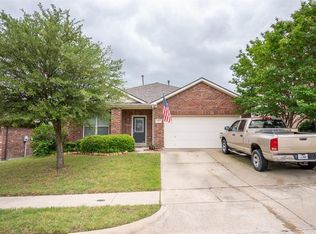 6065 Beachview Ln, Fort Worth, TX 76179