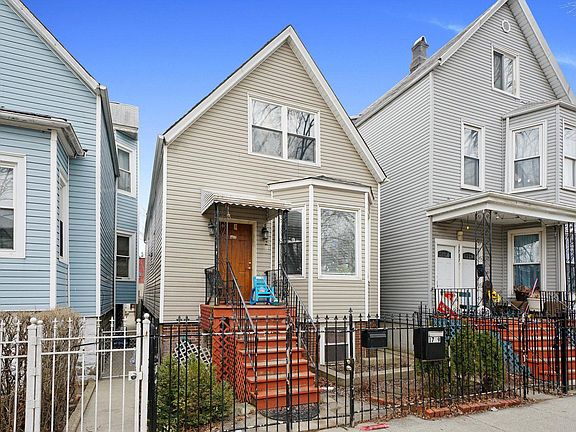 3rd image of 1709 N Keeler Ave