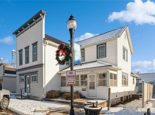 1640 Dows St, Ely, IA 52227