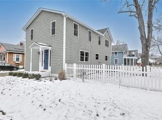 26 Allen Ave, Barrington, RI 02806
