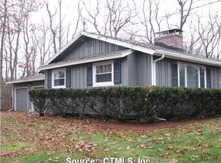 3 Vinegar Hill Rd, Gales Ferry, CT 06335