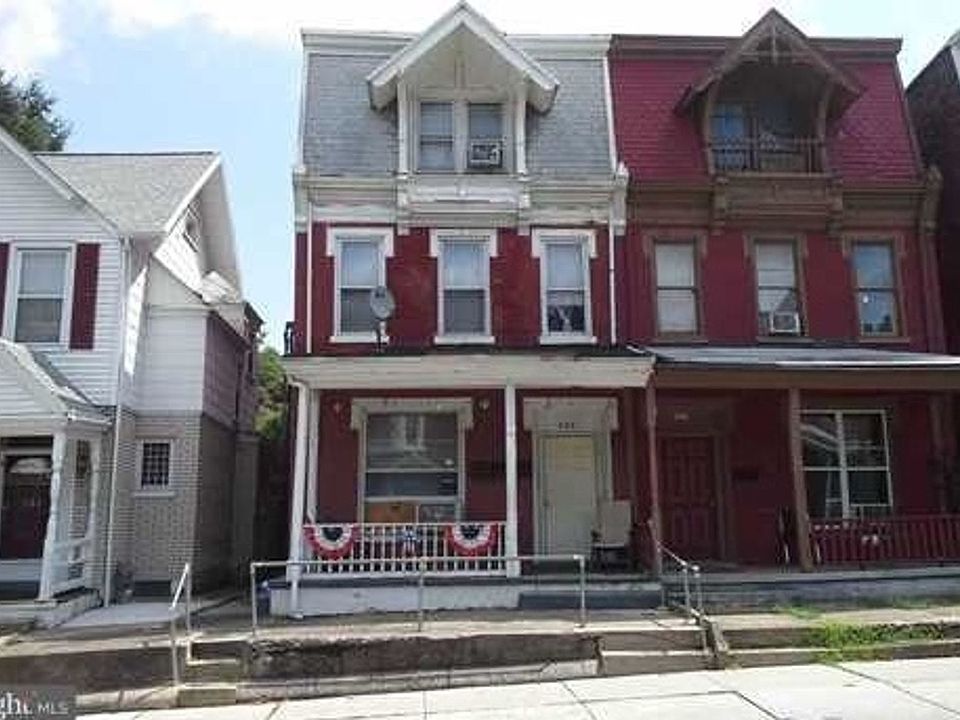 1st image of 139 N 13th St