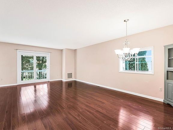 3rd image of 59 Westwood Ave #1