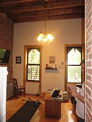 Rented by Rennit Inc.