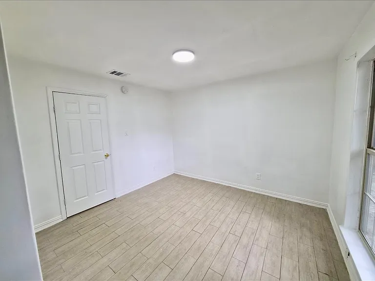 5013 Copperbend Blvd — Photo 2