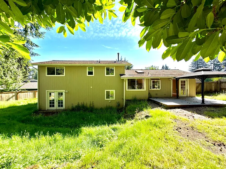 16915 NE 22nd Pl — Photo 9