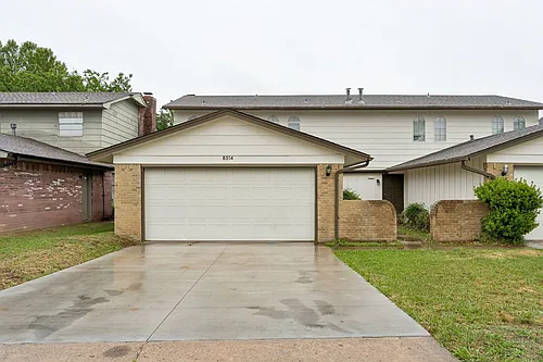 8514 Candlewood Dr Photo 1