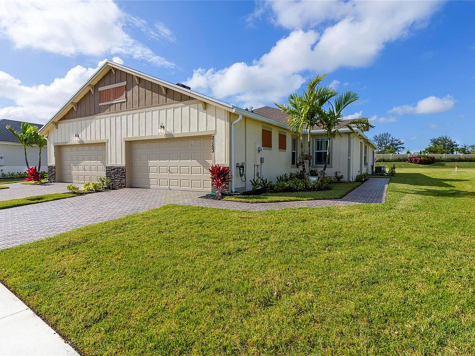 1st image of 2153 SE Crosswood Way
