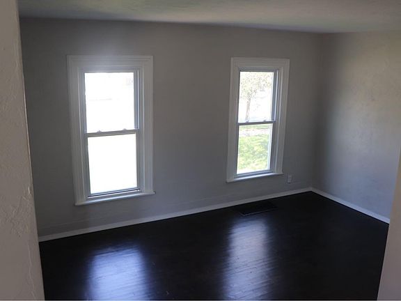 5th image of 503 Nicolet Blvd