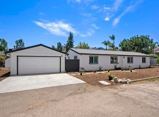 8620 Atlas View Dr, Santee, CA 92071