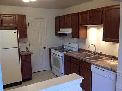 5th image of 200 Brookston Dr Unit C2