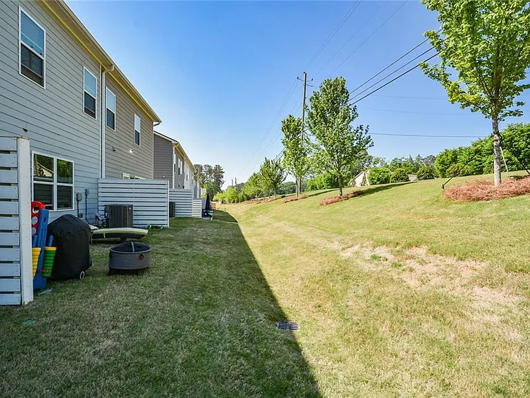 2610 Ravencliff Dr — Photo 34