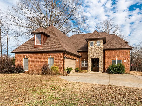 3rd image of 4050 Jordan Creek Dr