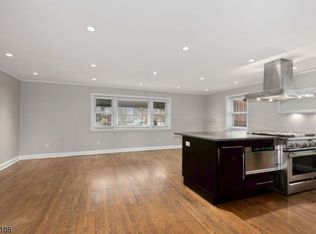 5 Lafayette Pl #A, Chatham, NJ 07928