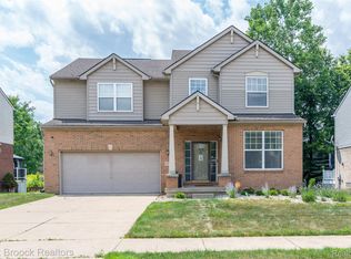 16784 Heather Blvd, Romulus, MI 48174