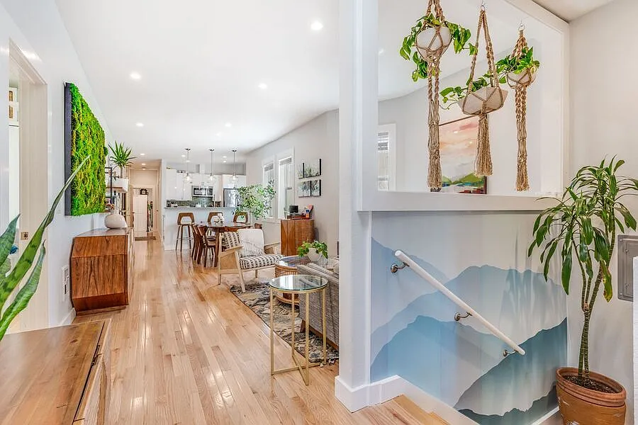 Furnished Room in Remodeled 7-BR Loft, Steps from South Park — Photo 3