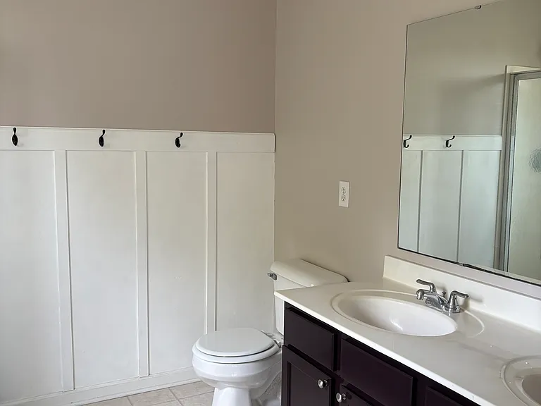 3479 Burlingame Blvd — Photo 13
