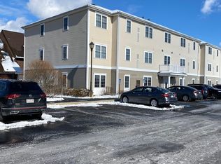 555 Page St UNIT 101, Stoughton, MA 02072