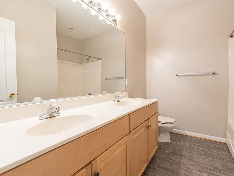 4022 Holston Ct — Photo 17