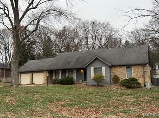 103 Falmouth Dr, Ballwin, MO