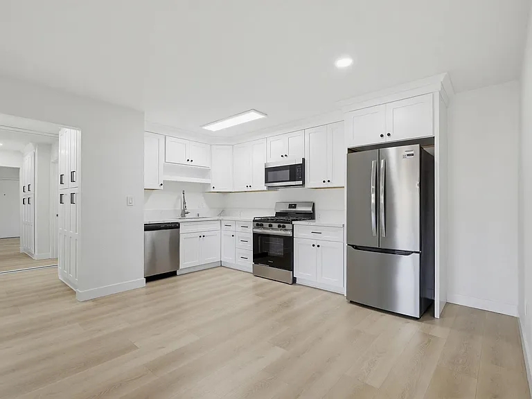 Viva Apartments — Photo 42