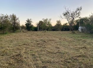 174 Luke Rd, Woodsboro, TX 78393