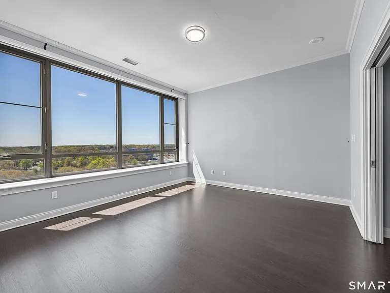 100 Parrott Dr #1106 — Photo 13