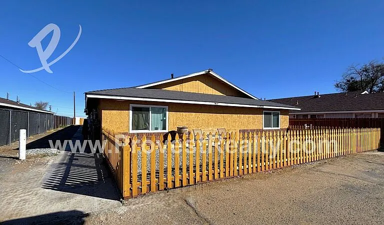 11800 White Ave #7 — Photo 10