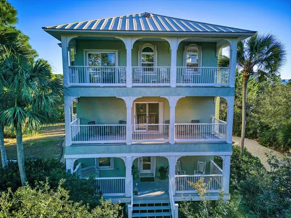 1824 Denise Ct E, Eastpoint, FL 32328