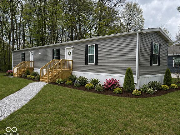 2nd image of 217 Lazy River Rd