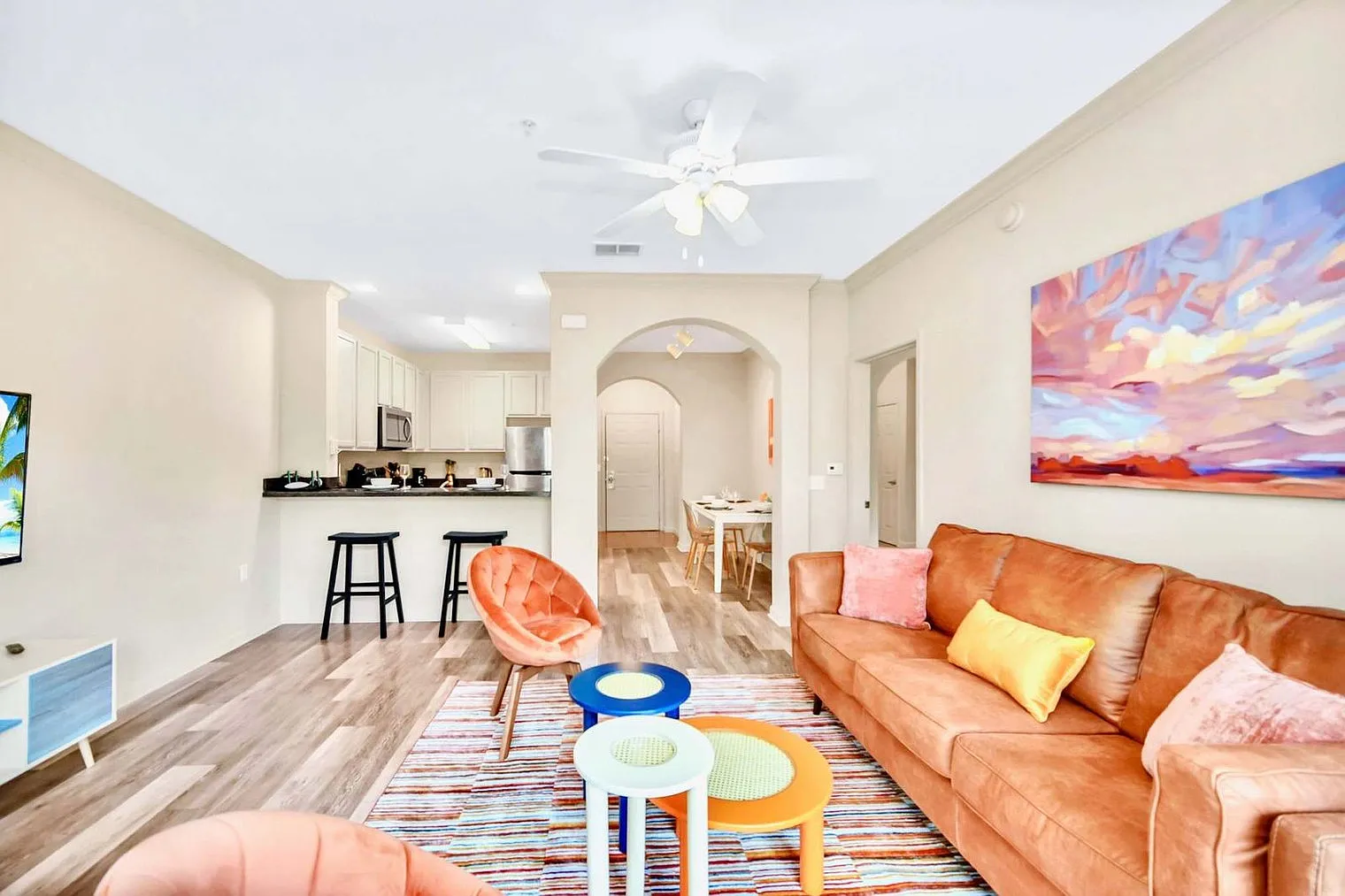 3 bed, 2.0 bath, 1356 sqft, $2,391 — Photo 3