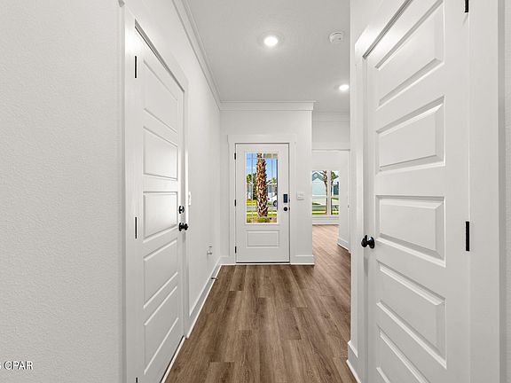 3rd image of 225 Dama Del Mar Way